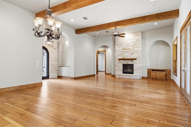 Building Photo - 203 Pristine Dr