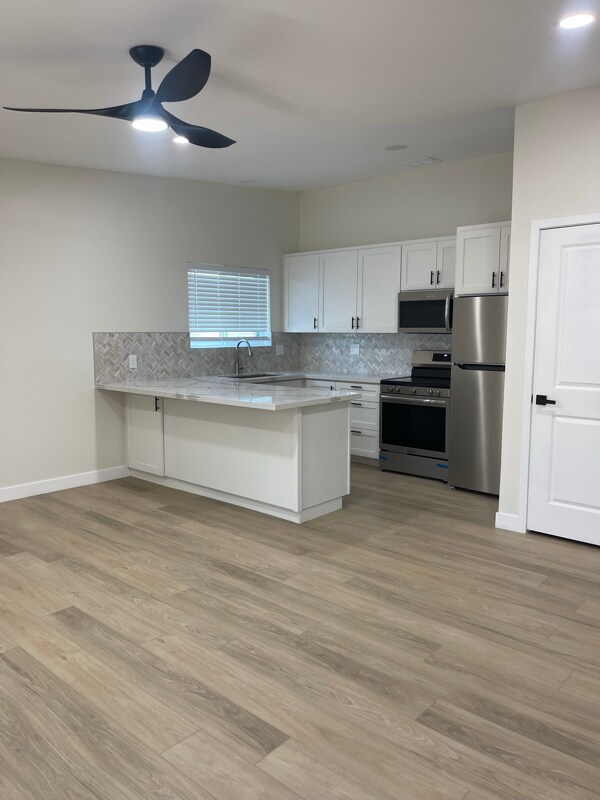 Building Photo - 3301 N 66th Pl