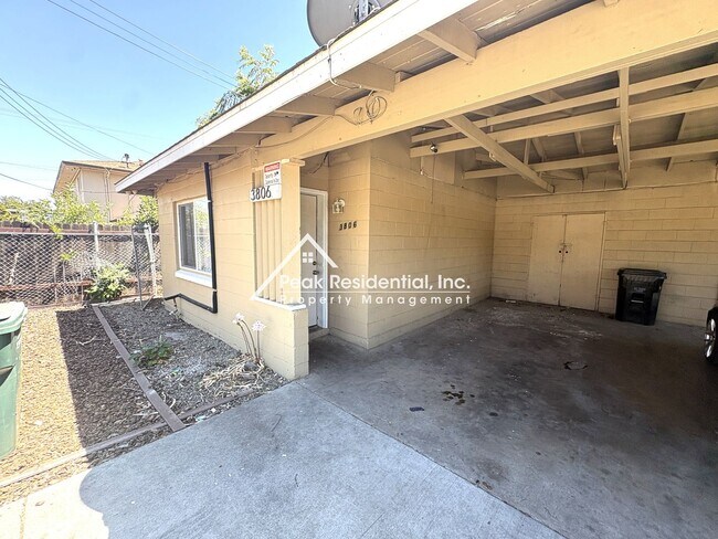 Building Photo - 3806 45th Ave