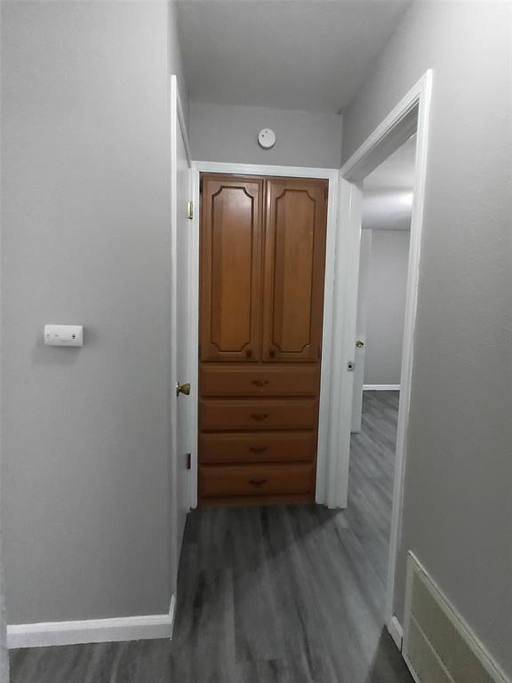 Building Photo - 1320 Parkwoods Ct