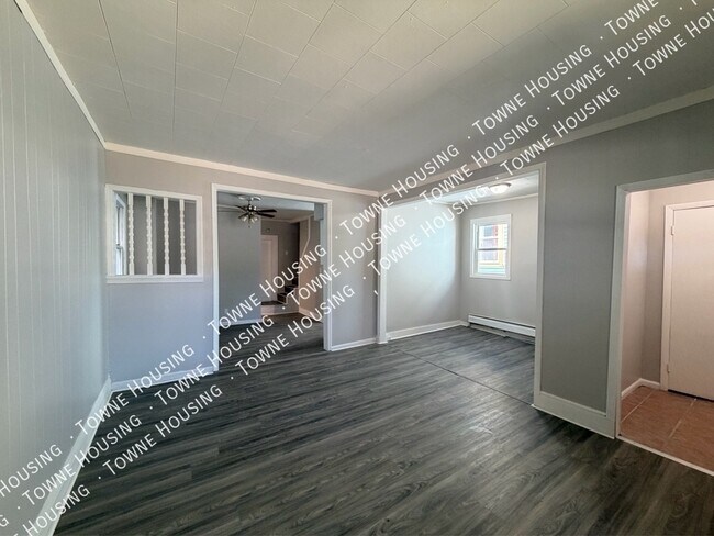 Building Photo - 256 14th St