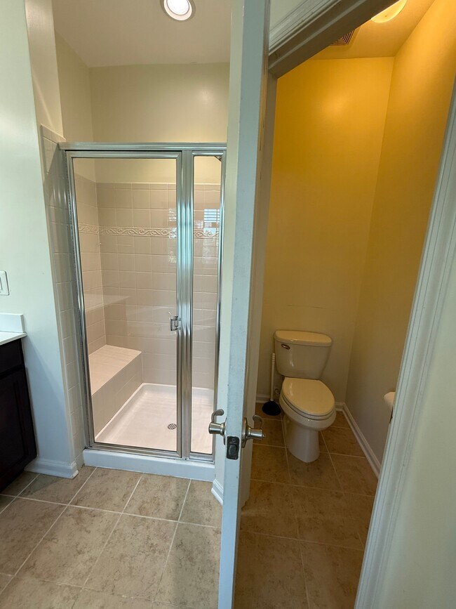 Building Photo - 951 Hall Station Dr