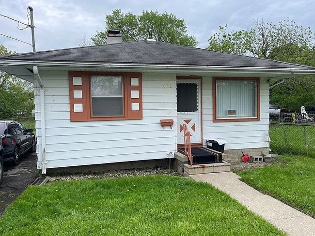 Building Photo - Fresh on the Market – 3 Bedroom, 1 Bath Home Available Now!