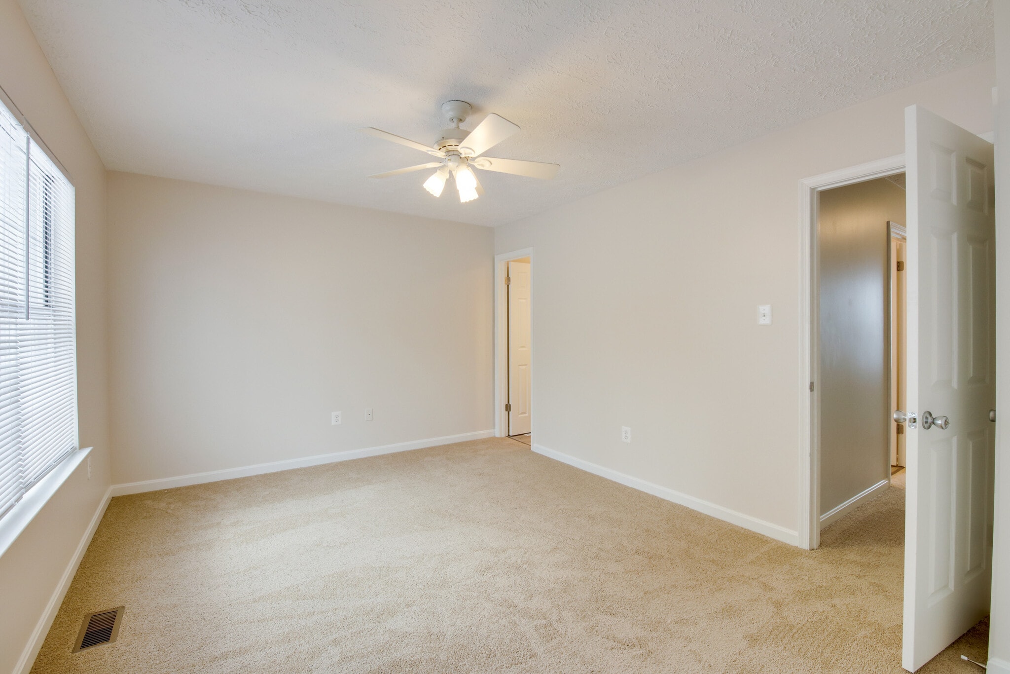 Building Photo - 307 Guilford Ct