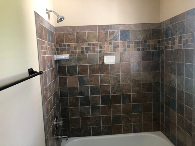 Building Photo - Lovely 3 Bed 2 Bath Ranch Home in Monroe!