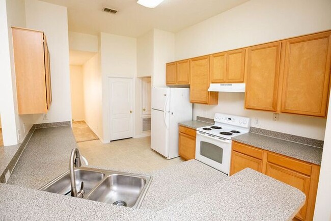 Building Photo - Single family home in Keystone Pointe, St....