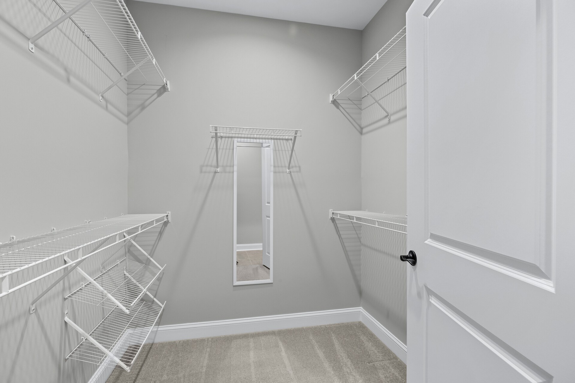 Building Photo - 686 Destiny Dr