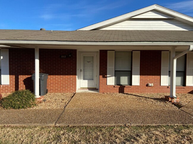 Primary Photo - Quiet Rogers Apartment Near Schools!