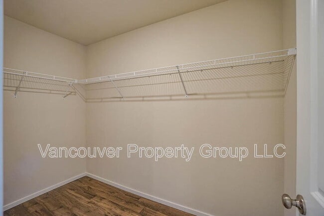 Building Photo - 4945 NE 24th Ave