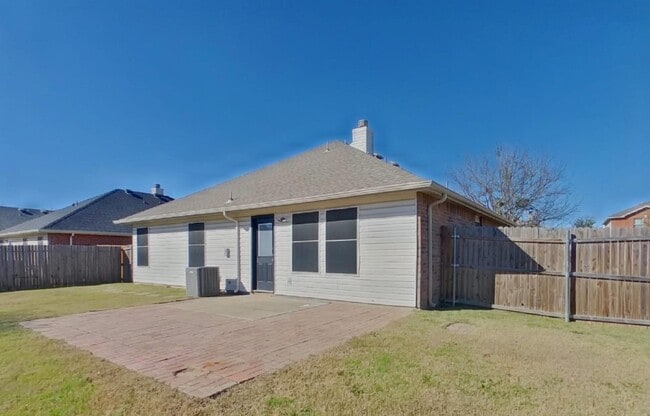 Building Photo - An Inviting 3-Bedroom Home Made for Memories