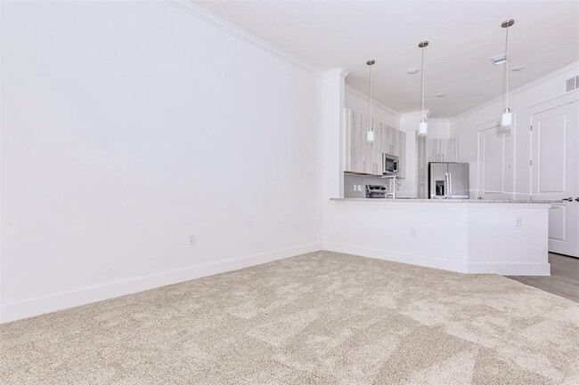 Building Photo - 3030 Greenbusch Rd