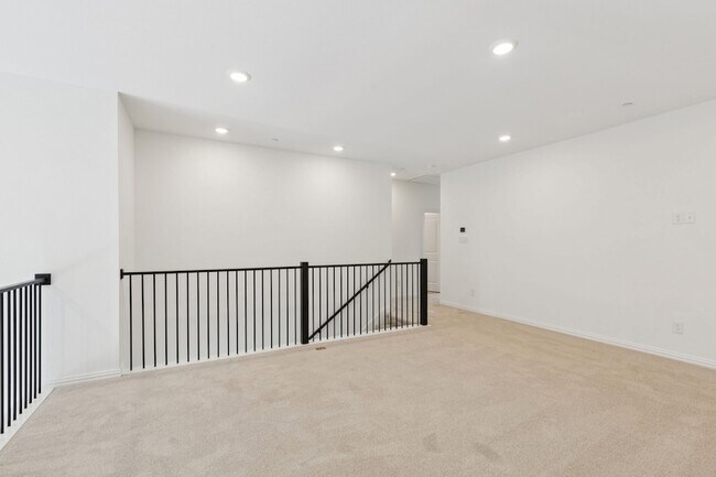 Building Photo - 3540 Pierce Ln