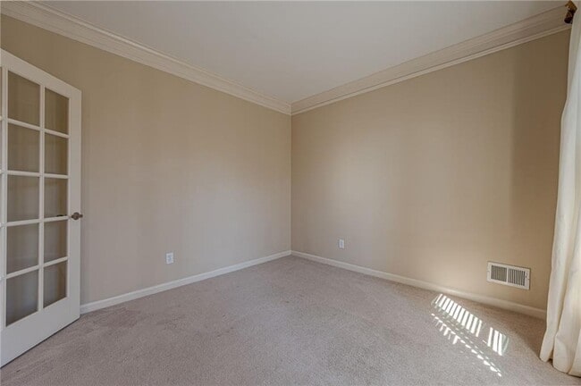 Building Photo - 927 Laurel Wood Ct