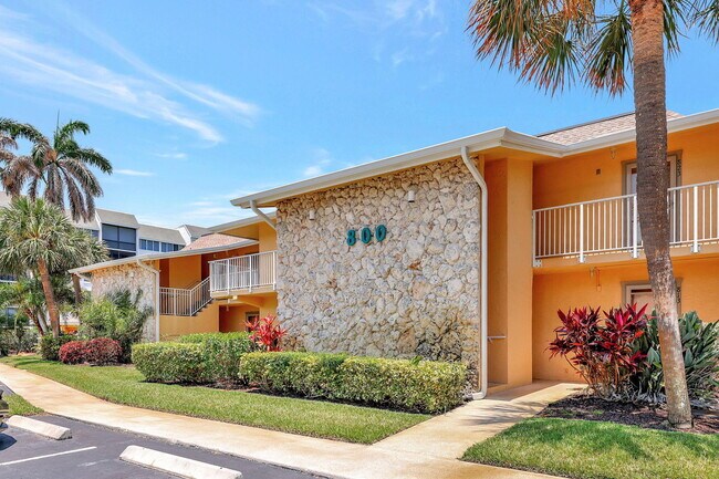 Building Photo - 2400 S Ocean Dr