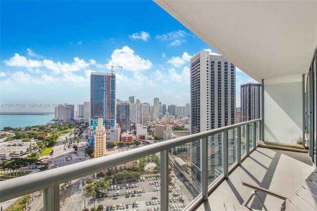 Building Photo - 888 Biscayne Blvd