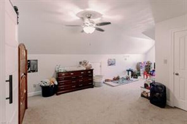 Building Photo - Gorgeous 4 bed, 3 bath in Great Bridge!