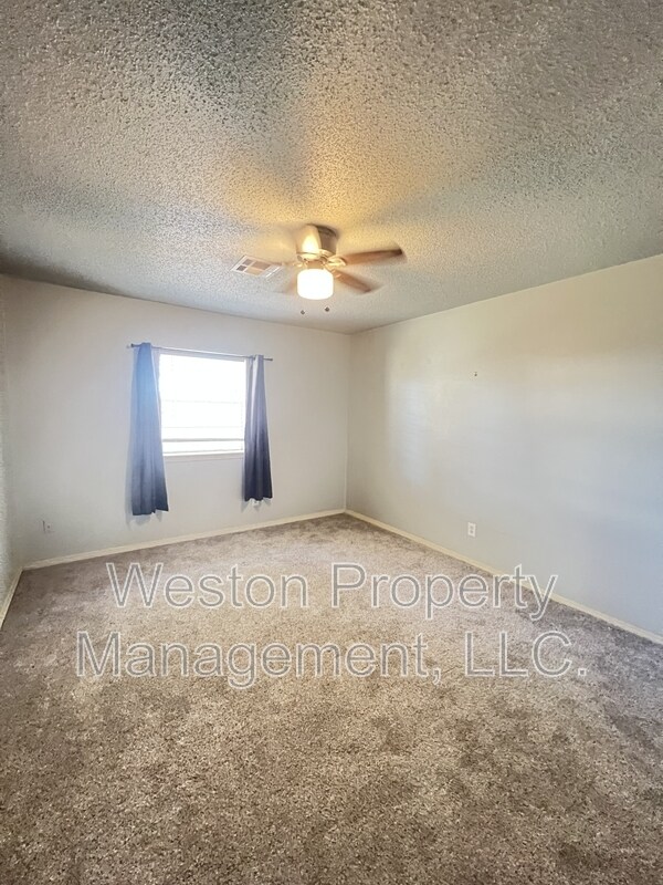 Building Photo - 10408 Blue Spruce Rd