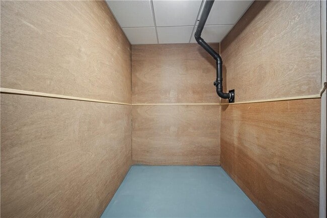 Building Photo - 1226 Hustis Dr