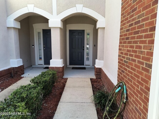 Building Photo - 3253 Climbing Ivy Trail