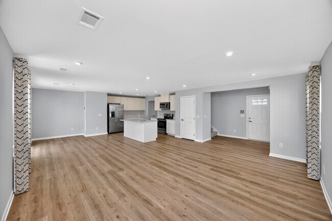 Building Photo - 3004 Red Fox Rdg