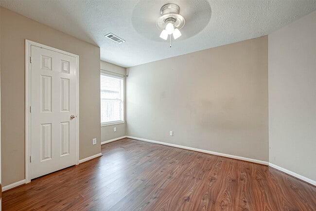 Building Photo - 3914 Crystal Pass Ct