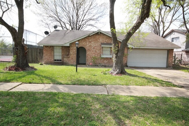 Building Photo - 7623 Alperton Dr