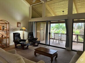 Building Photo - 2 Bedroom / 2 Bath Loft Condo on Golf Course