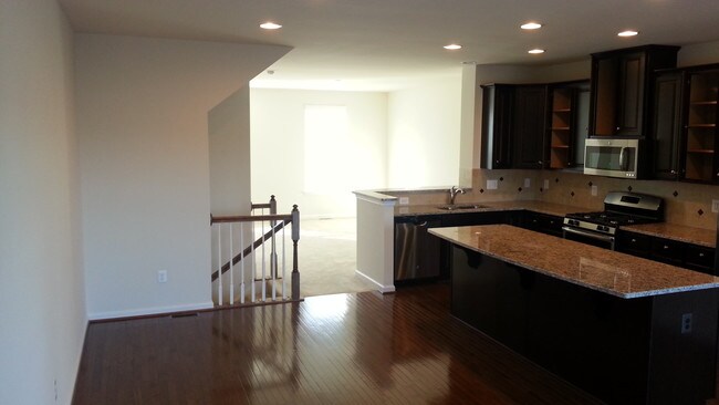 Building Photo - 45986 Iron Oak Terrace