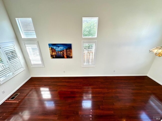 Building Photo - 622 Stonehenge Dr