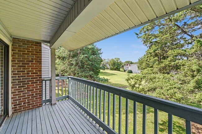 Building Photo - 10971 Harrowfield Rd