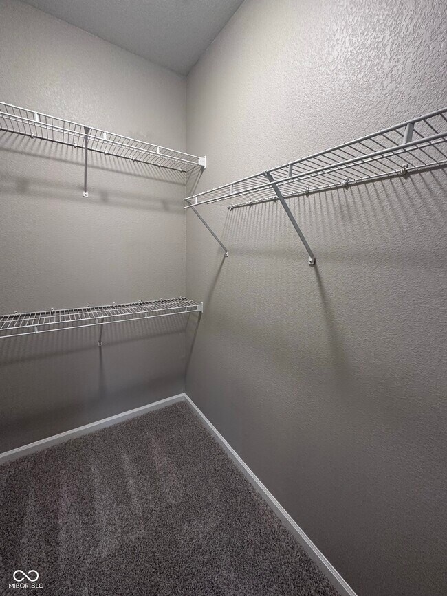 Building Photo - 12938 University Crescent