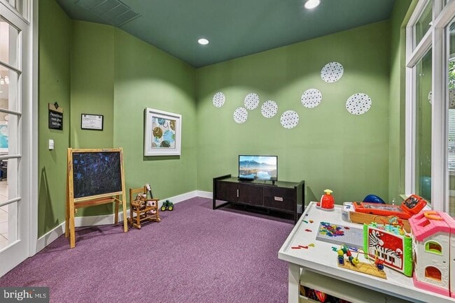 Building Photo - 19441 Promenade Dr