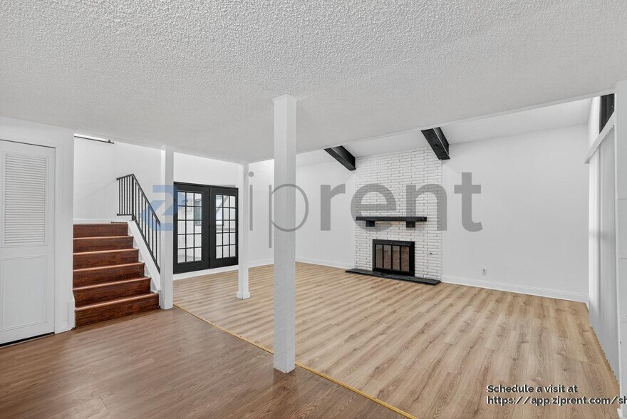 Building Photo - 1218 Billings Dr