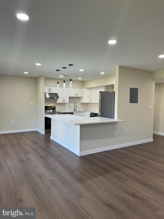 Building Photo - 10053 Windstream Dr