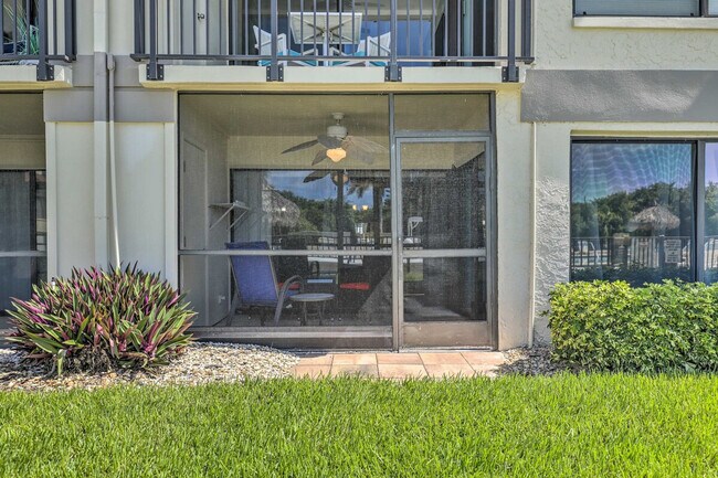 Building Photo - 6372 Palma Del Mar Blvd S