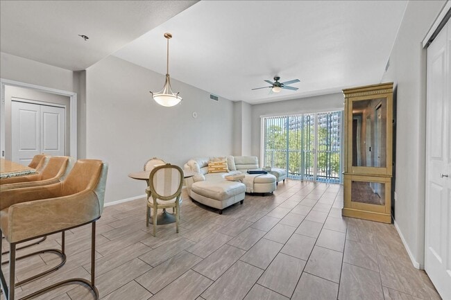 Building Photo - Gorgeous Condo at One Las Vegas!
