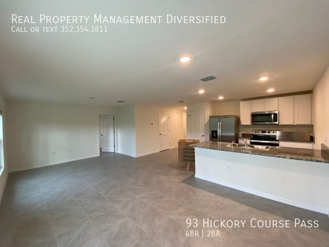 Building Photo - 93 Hickory Course