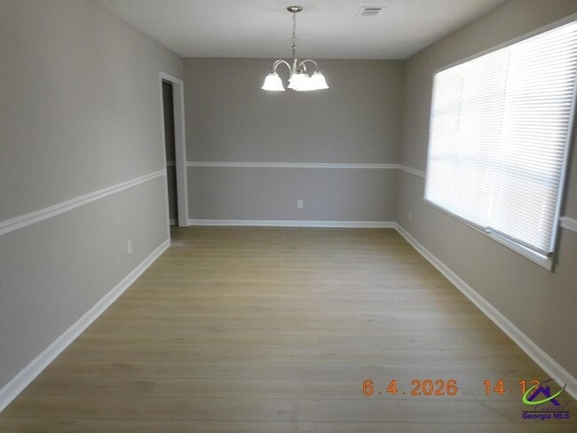 Building Photo - 1215 Macon Rd