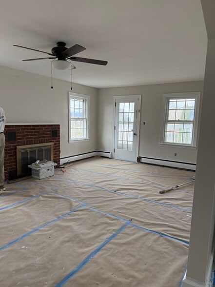 Building Photo - 2831 Four Mile Dr