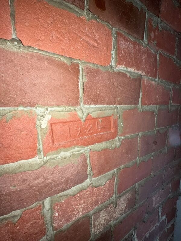 Building Photo - 746-748 River Street