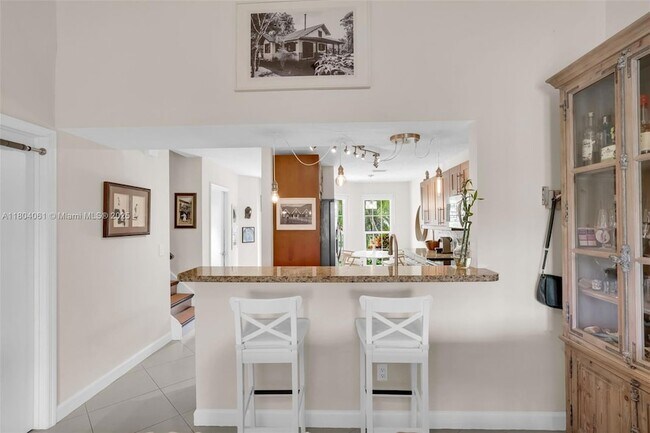 Building Photo - 10323 Hidden Springs Ct