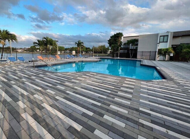 Building Photo - 10282 NW 9th St Cir