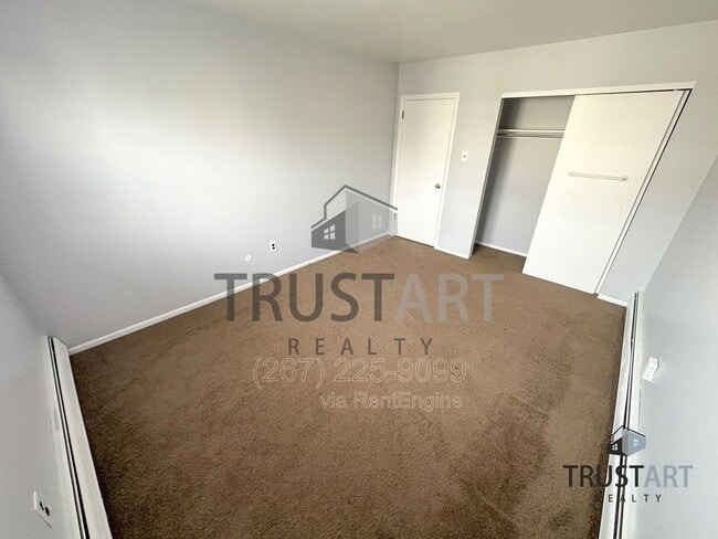 Building Photo - 6022 Hegerman St