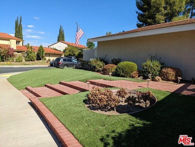 Building Photo - 4304 Park Corona