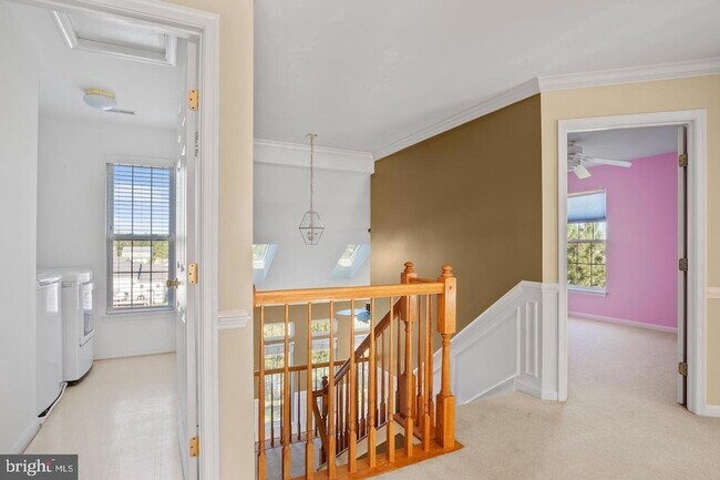 Building Photo - 211 Park Gate Dr SE