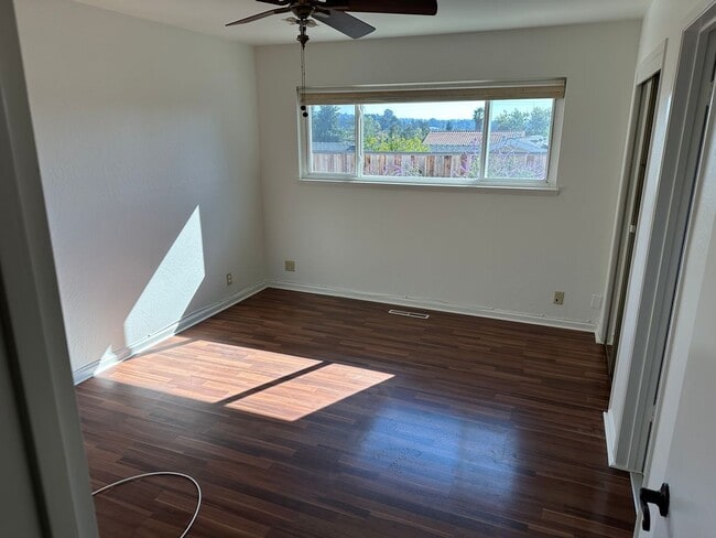 Building Photo - 4518 Newhaven Way