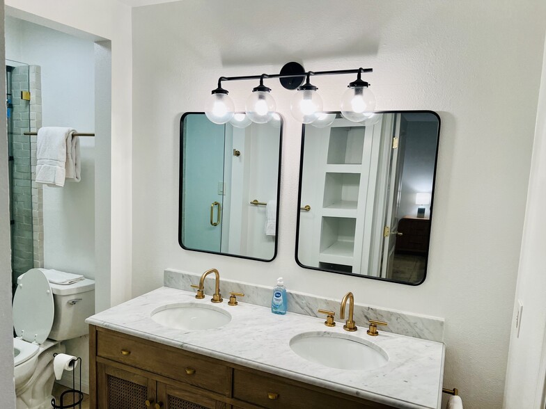 Primary bath double sink - 24 Westwind St