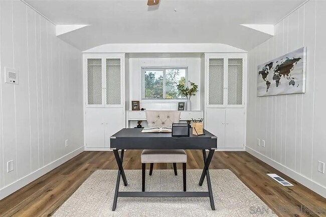 Building Photo - 5492 Drover Dr