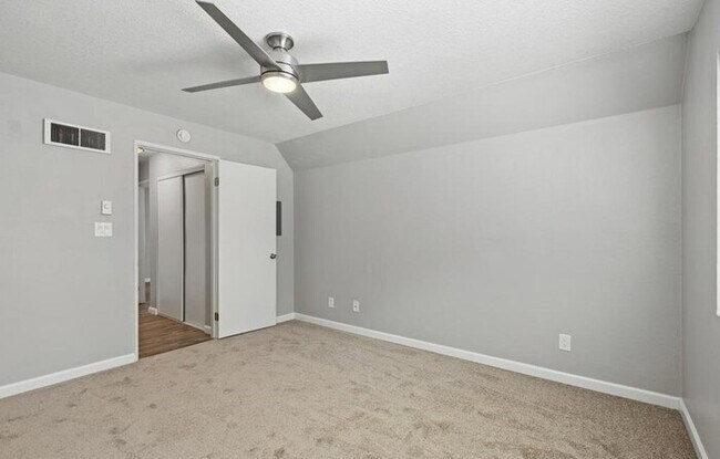 Building Photo - Remodeled Upper-Level 1BR Condo with Balcony & Garage Parking in Verano Community