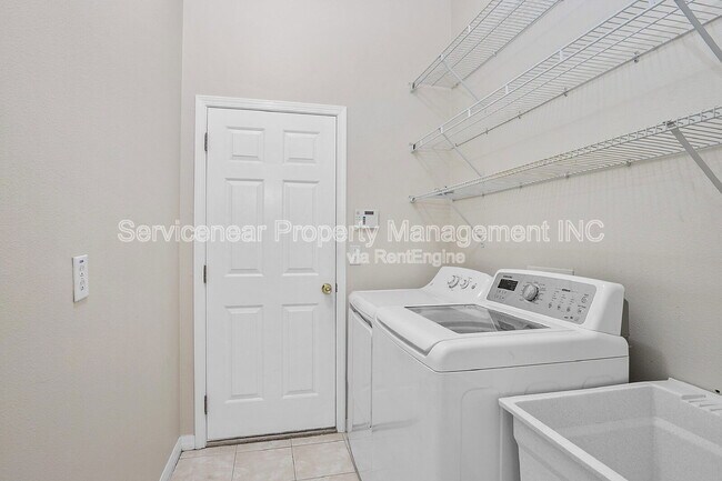 Building Photo - 31022 Bridgegate Dr